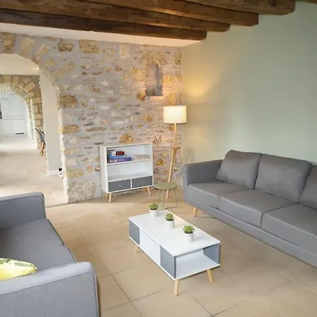 Holiday home De 11 Personnes A La Campagne
