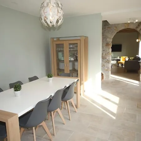 Holiday home De 11 Personnes A La Campagne *